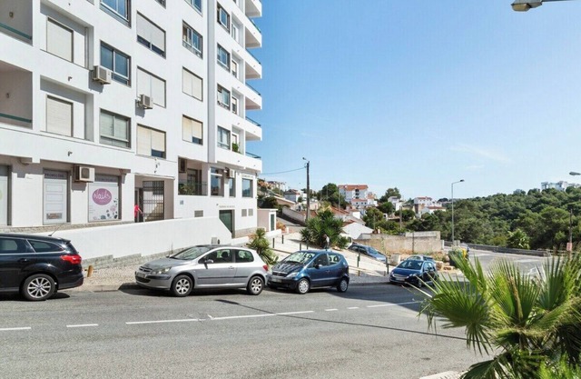 2BD Duplex Apt Terrace- Cascais