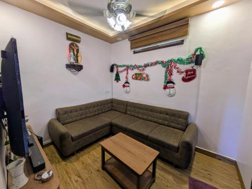 2BHK City Center