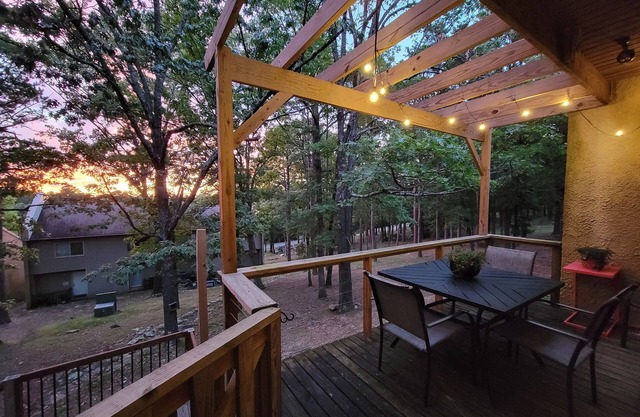 2BR/2.5BA Condo w/Shaded Balcony, Pool Steps Away, Lake Access Minutes Away