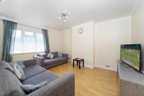2BR Apartment near Heathrow Airport