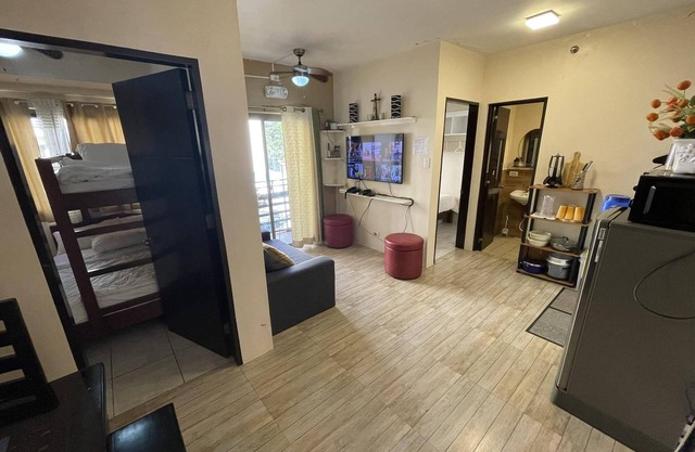 2BR Condo (Goshenland tower)ncity centernfree basement parkingnpet friendly