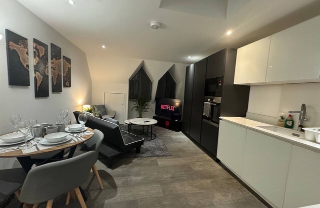 2BR Flat in Prime location