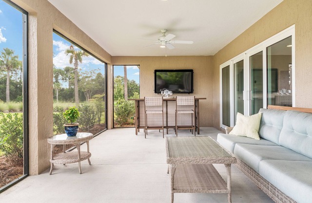 3/2 in The Village of Lake Denham