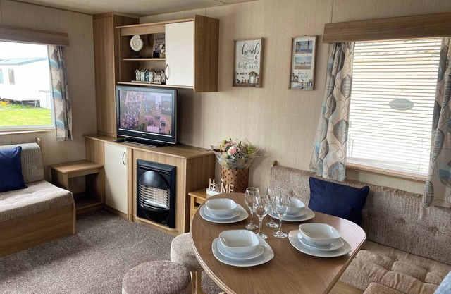 3 Bed Caravan Rob in Rhyl