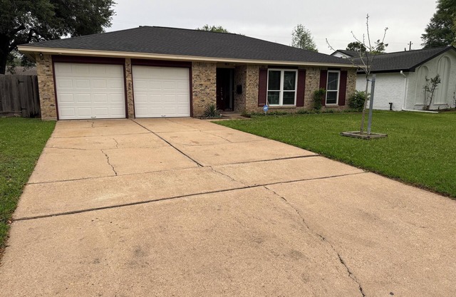 3 Bed Luxury Home down the street from the Galleria