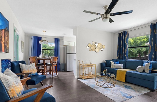 3-Bed Venetian Oasis in Austin + Outdoor Patio