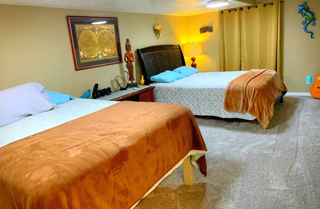 3 bedrm Luxurious Apartment with Best View in Salt lake City and Private Hot Tub