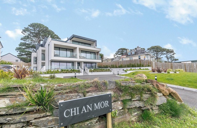 3 bedroom accommodation in Carlyon Bay, near Saint Austell