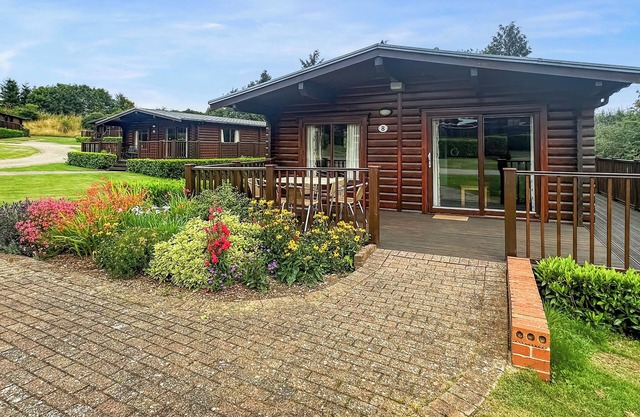 3 bedroom accommodation in Greetham