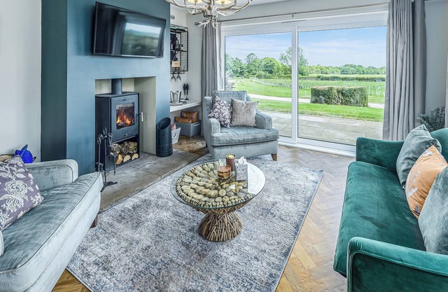 3 bedroom accommodation in Bellshill, near Bamburgh