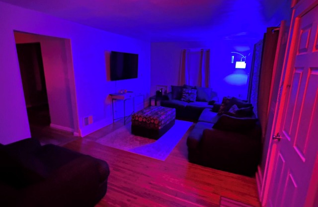 3-bedroom Beach House in Beautiful Charlotte near Beach with AC/Heat and Wi-Fi