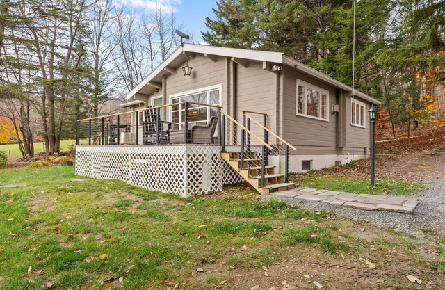 3-bedroom cabin just 27 minutes from Jay Peak Ski Resort