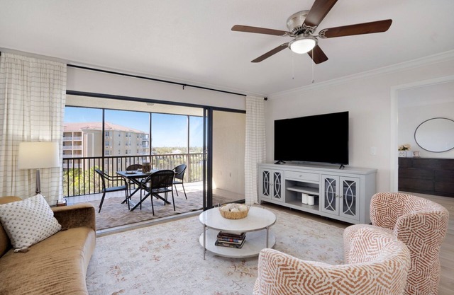 3 Bedroom Penthouse with Stunning Sunset Views of Blackburn Bay!