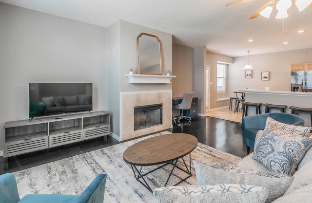 3 BR 2 BA Professionally Hosted by STR Homes