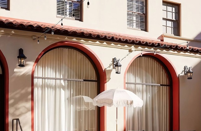 3 Family-friendly Units! Close to Arlington Garden in Pasadena! Parking, Pool!