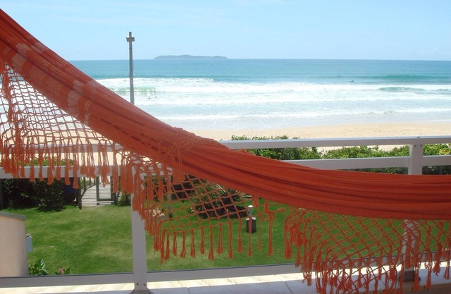 3 SEA-FRONTED Houses - Beach of Mariscal, Bombinhas, SC - HOUSE #6