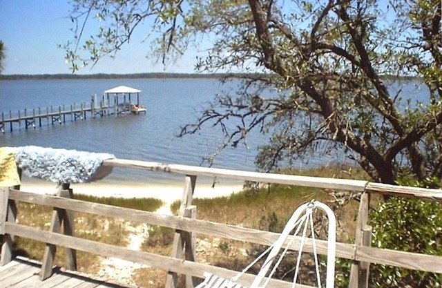 3000 mo Winter Special, Waterfront on Bay, Private White Beach, Awesome Views