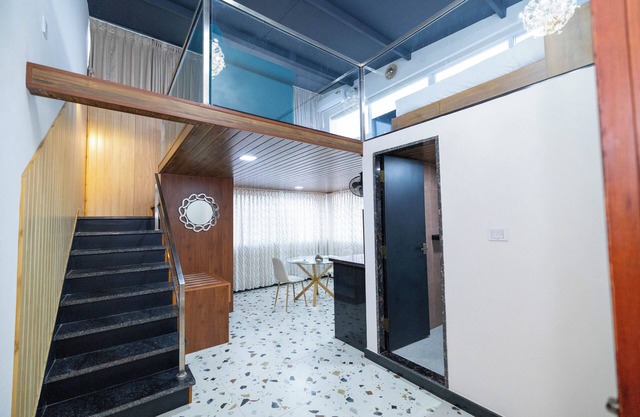 303 - Duplex Suite Room