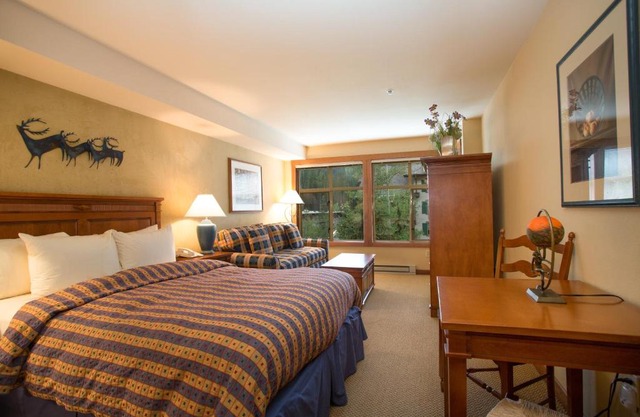 3309B - Queen Standard Powderhorn Lodge condo