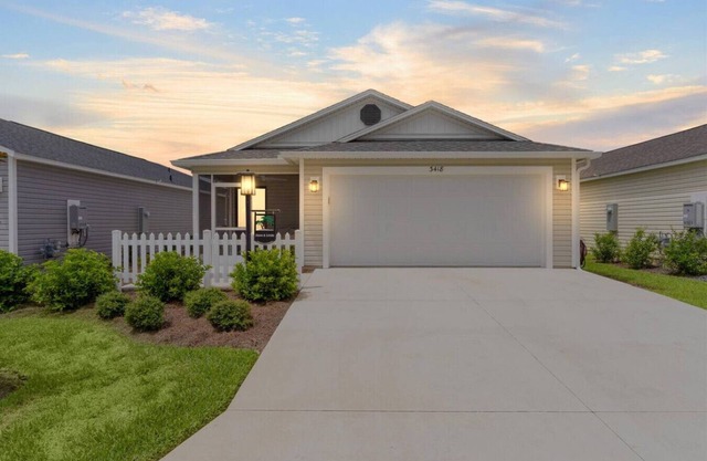 3418 Possehl Place - Deluna