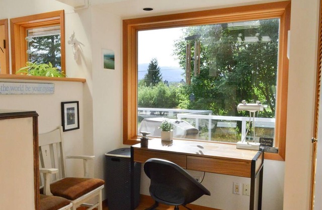 360 Wrap Around Deck w/ Mountain Sunset/Ocean View