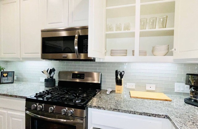 3BD Cozy Townhouse | McKinney