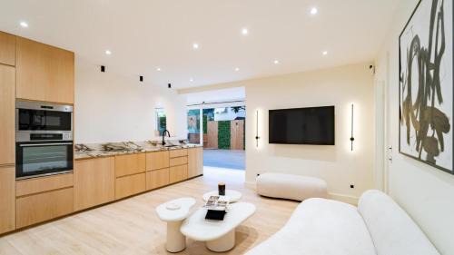 3BDR Cocoon in Cannes Martinez avec Jardin Privé & Design Contemporain à 5 min de la Croisette