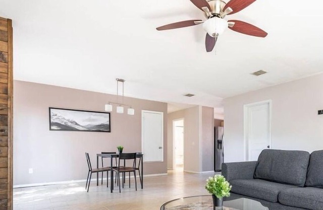 4 Bedroom Apartment 546131 by Houzlet