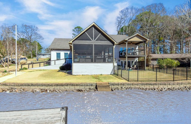 4-bedroom house in charming Jackson's Gap with Boat Ramp/Pet Friendly/Super View