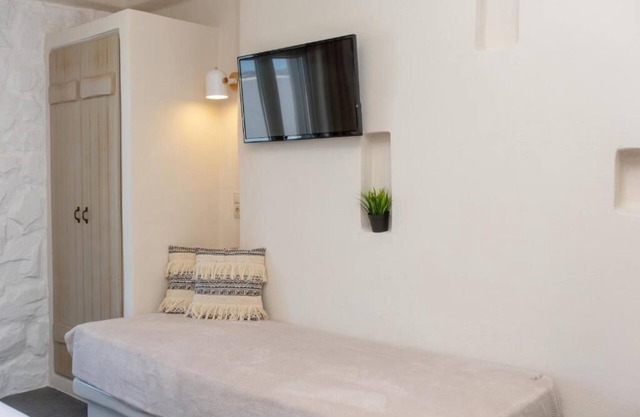 4 Bedroom Maisonette, Naxos Town