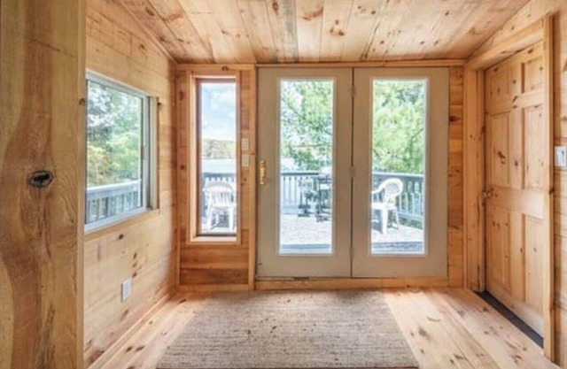 #4 Cozy Muskoka Lake Cottages