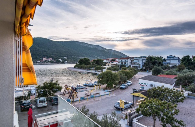 4* Holidays Roko, Modern Apartments, Swimming Pool, on-site Restaurant, Sea View