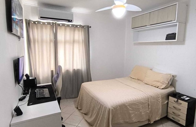 4 min walk to the beach, complete apartment!