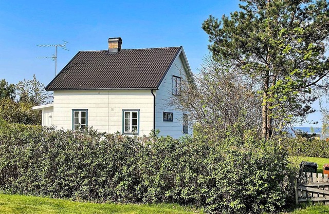 4 person holiday home in MELLERUD