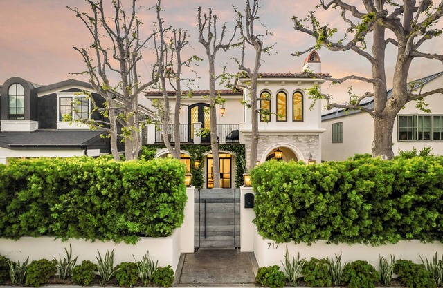 4bed/6bath Santa Barbara coastal Estate in Manhattan Beach