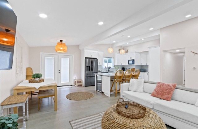 5 Bedroom 3 Bath Beach City In Torrance ca