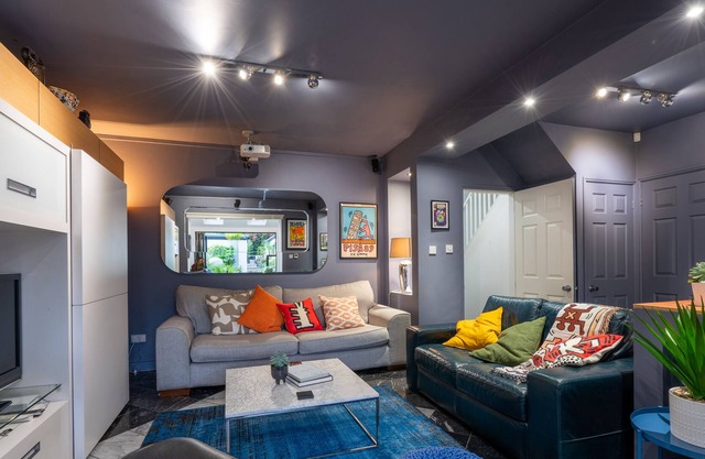 5 DOBCROFT ROAD, pet friendly, with a garden in Sheffield