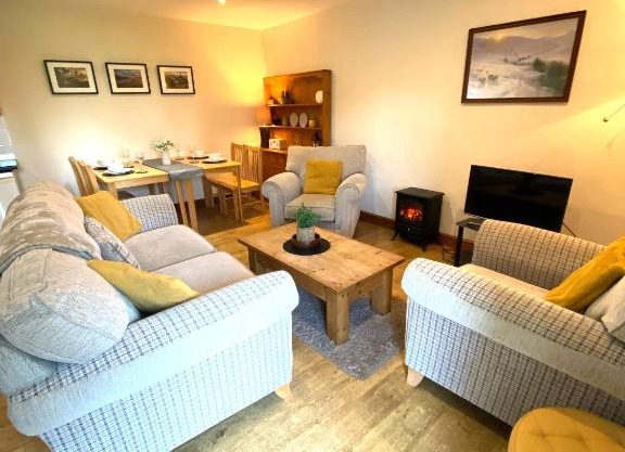5 Glantraeth Farm Cottage