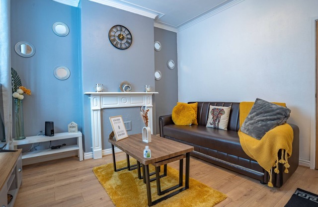 5 minutes from so many amenities, luxurious, newly refurbed, entire modern house