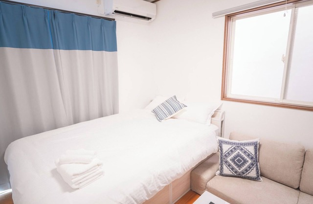 5 minutes walk from Kugenuma Kaigan Station a few minutes drive to Tsujido Beach Maximum 3 people/Fujisawa Kanagawa