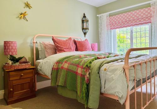 5 - Perfect location to explore - Great for Groups!