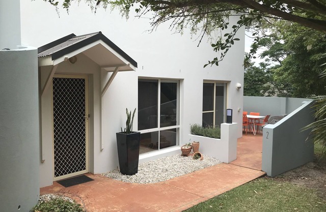 500mtrs from beautiful Narrawallee Beach