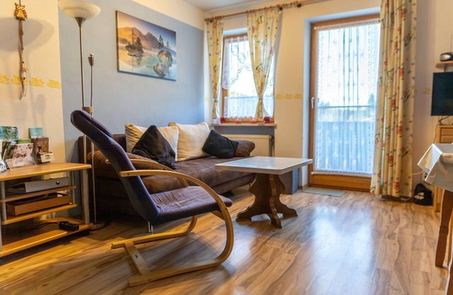 50qm-große Ferienwohnung im 3. Stock mit Balkon