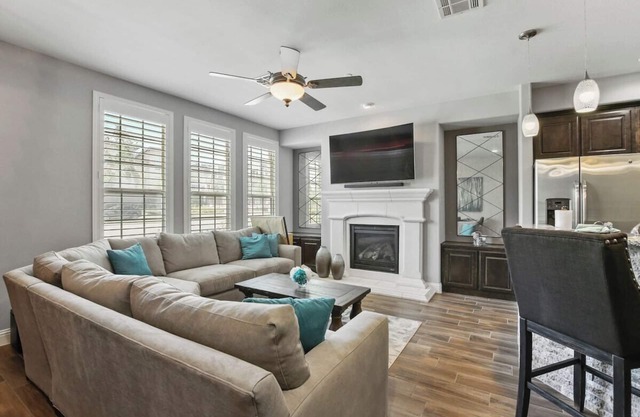 5721 Headquarters · Luxurious Townhouse across from Legacy West
