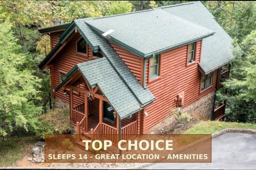 5BR Log Cabin, Game Room, Hot Tub, Swimming pool