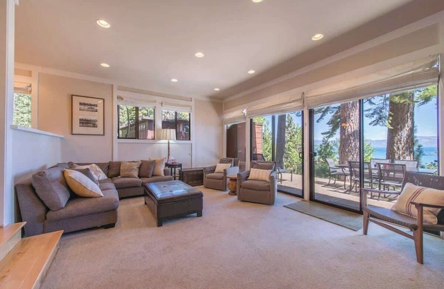 6-8 Miles to Palisades|Alpine|Homewood|Walk to TC