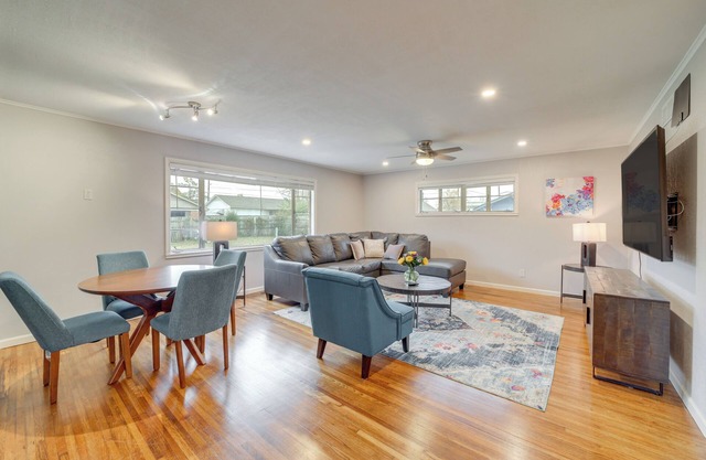 6 Mi to Dtwn: Dog-Friendly Home w/Yard in Tulsa