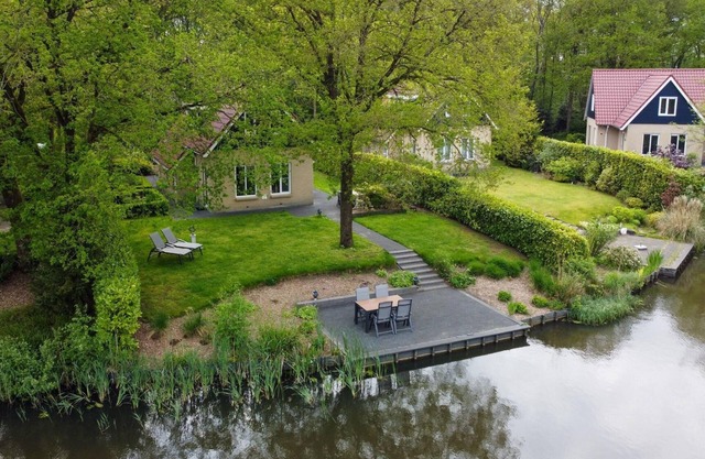 6-Person Luxury villa