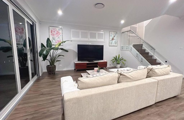 7 Aurora Ave Dunmore