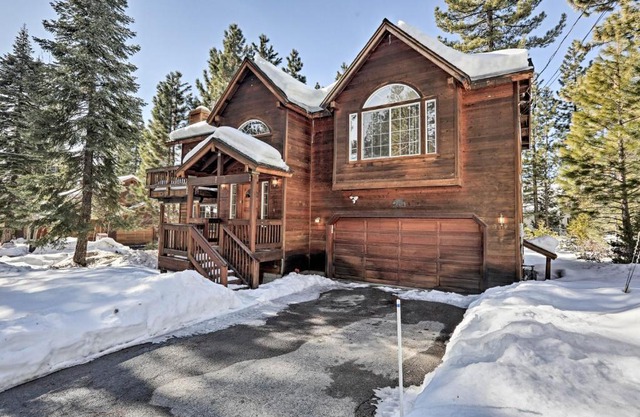 7 Mi to Northstar Resort Tahoe Vista Family Cabin